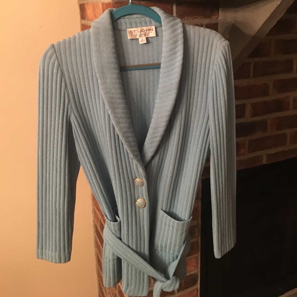 Stunning St. John sweater/cardigan
